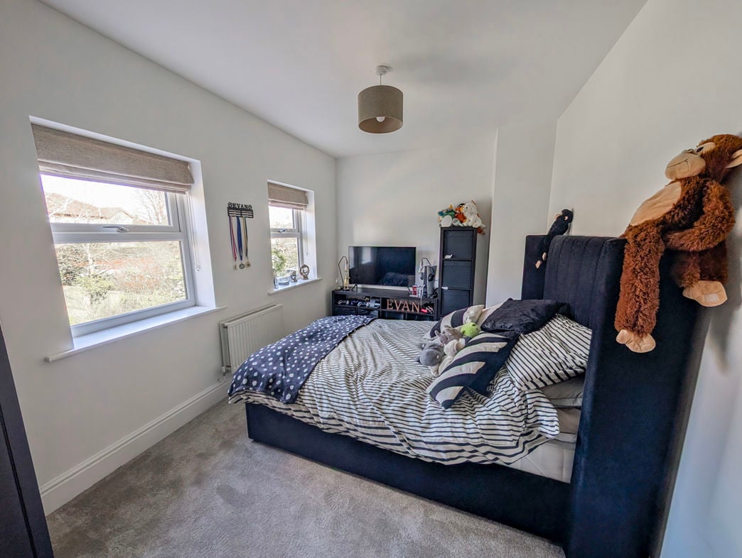 Property image 19 of 25