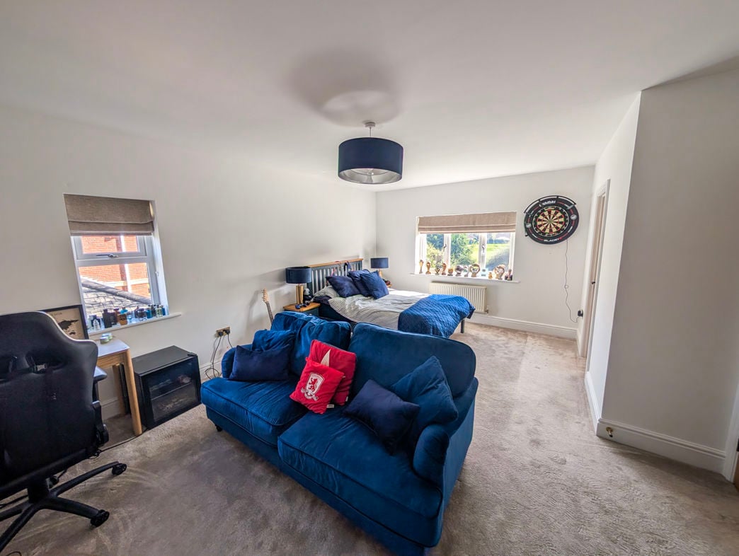 Property image 13 of 25
