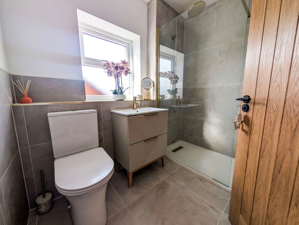Property image 17 of 25