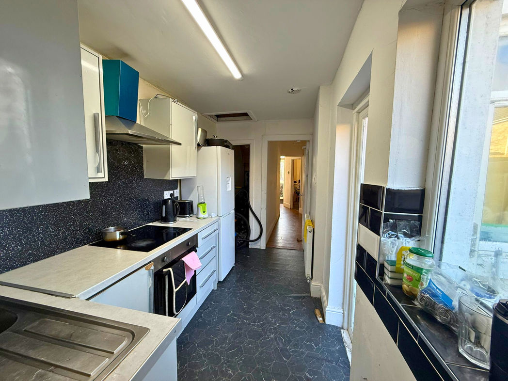 Property image 2 of 11