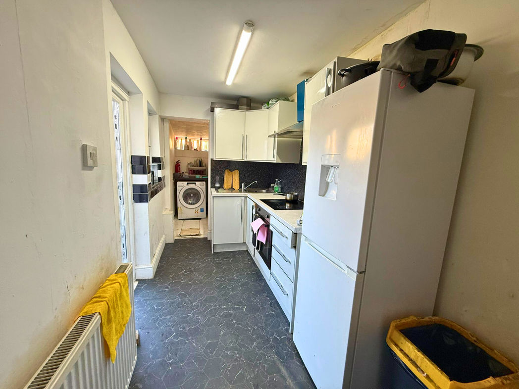 Property image 3 of 11