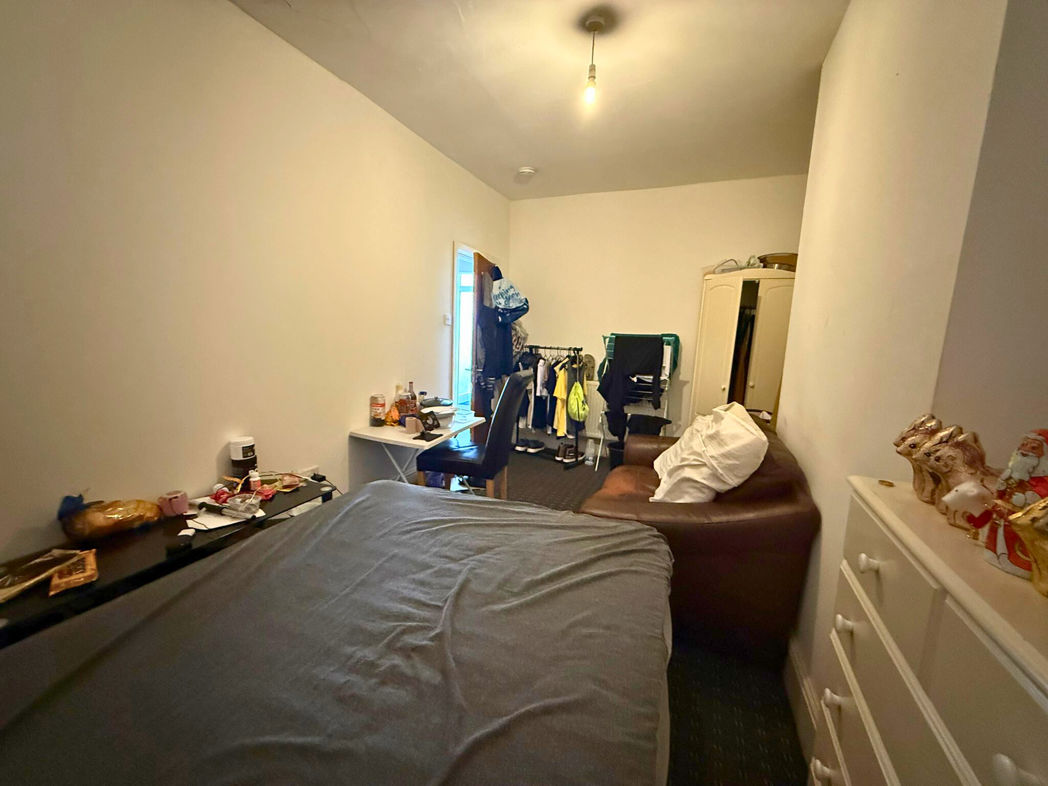Property image 8 of 11