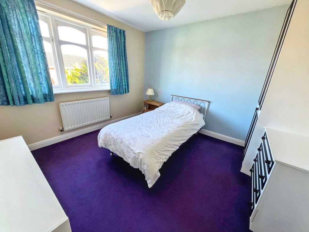 Property image 10 of 16