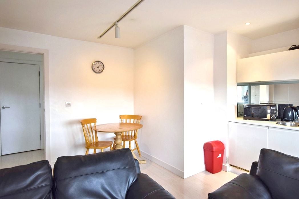 Property image 6 of 10