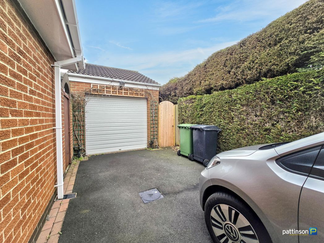 Property image 6 of 28