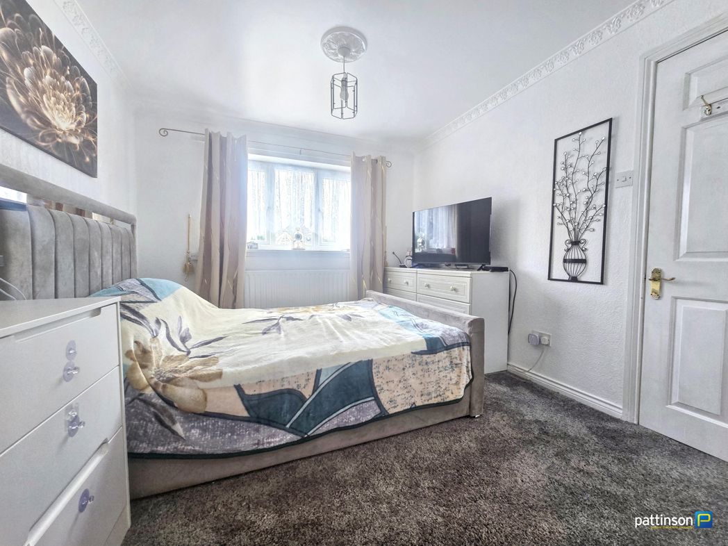 Property image 19 of 28
