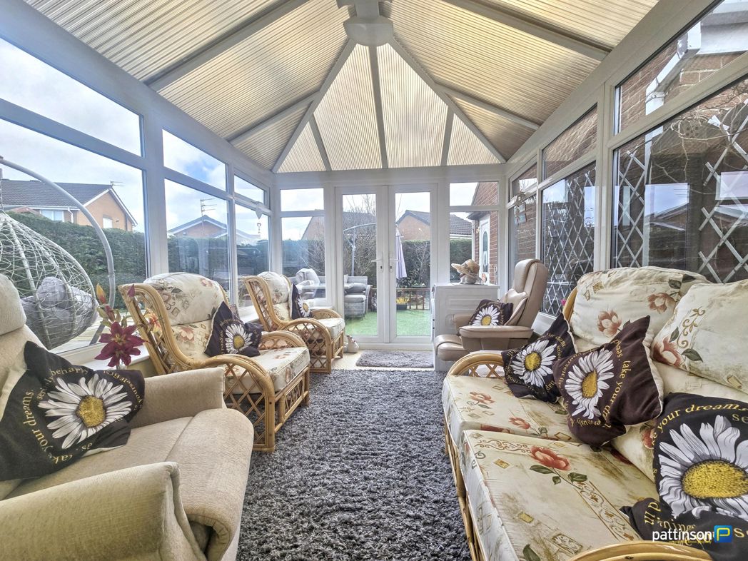 Property image 22 of 28