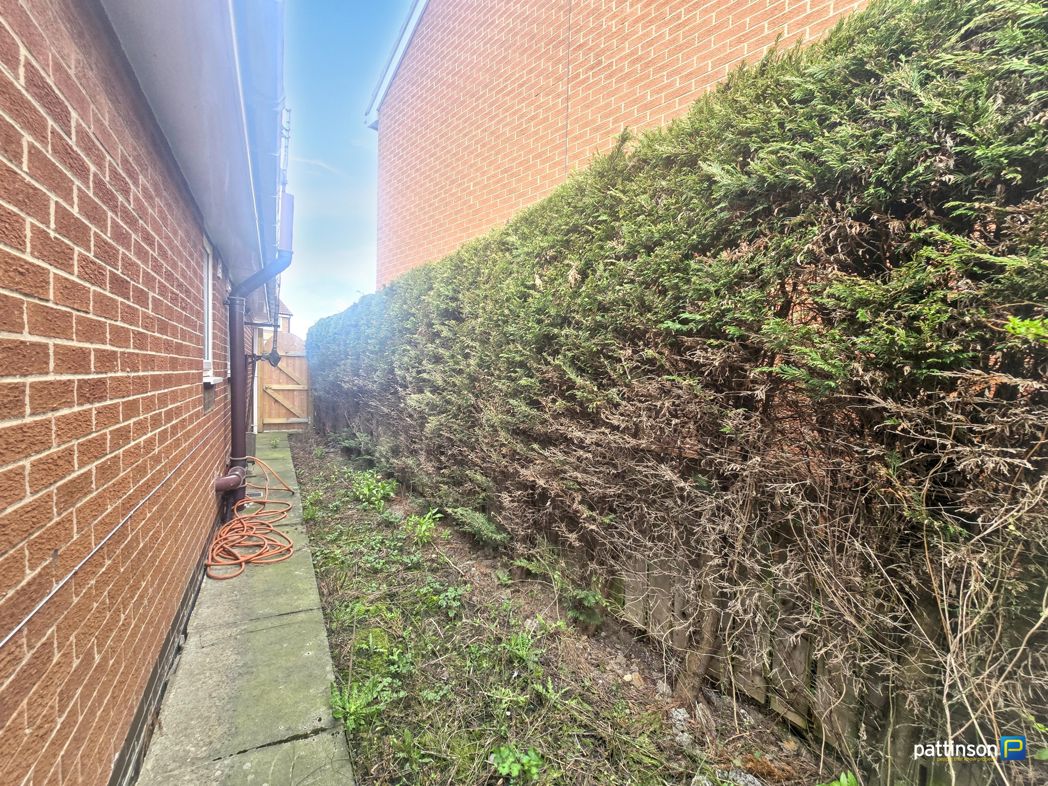 Property image 25 of 28