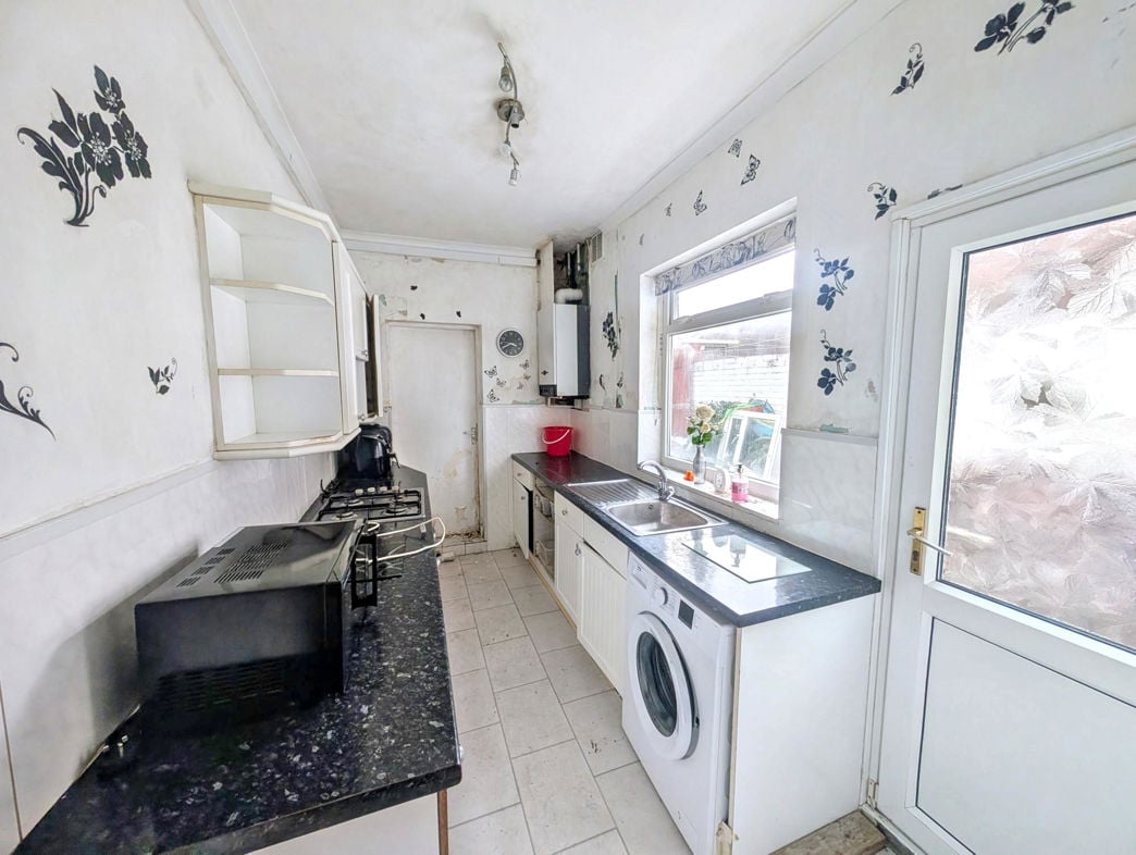 Property image 4 of 8