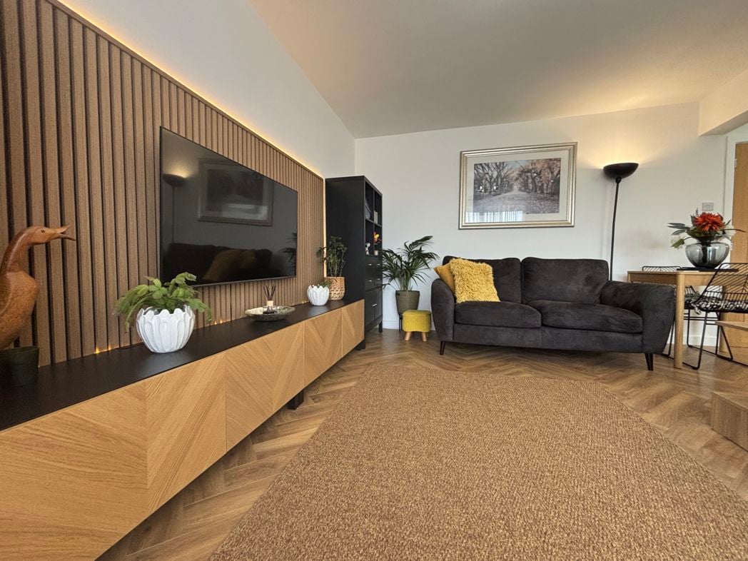 Property image 4 of 27