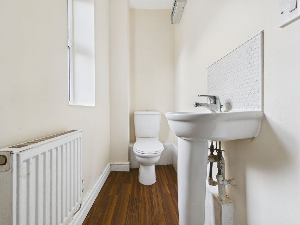 Property image 5 of 14