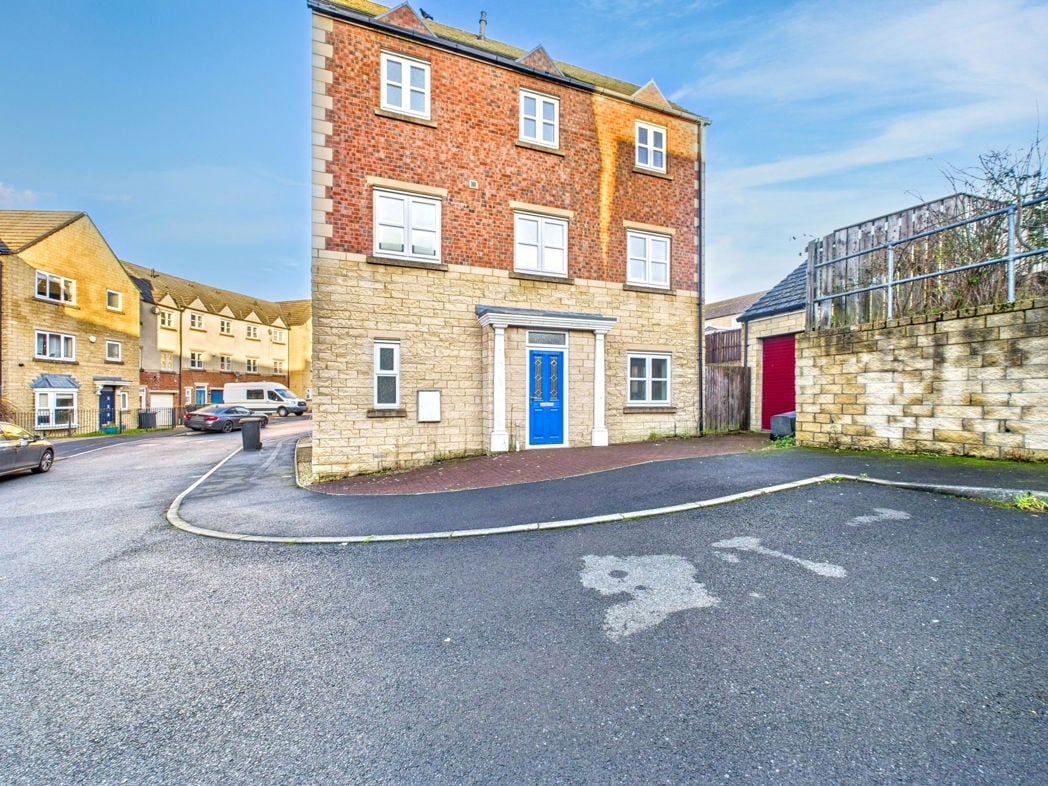 Property image 1 of 14