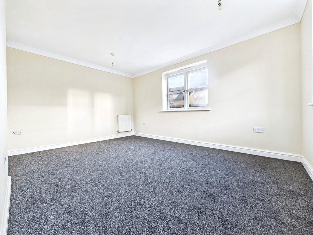 Property image 10 of 14