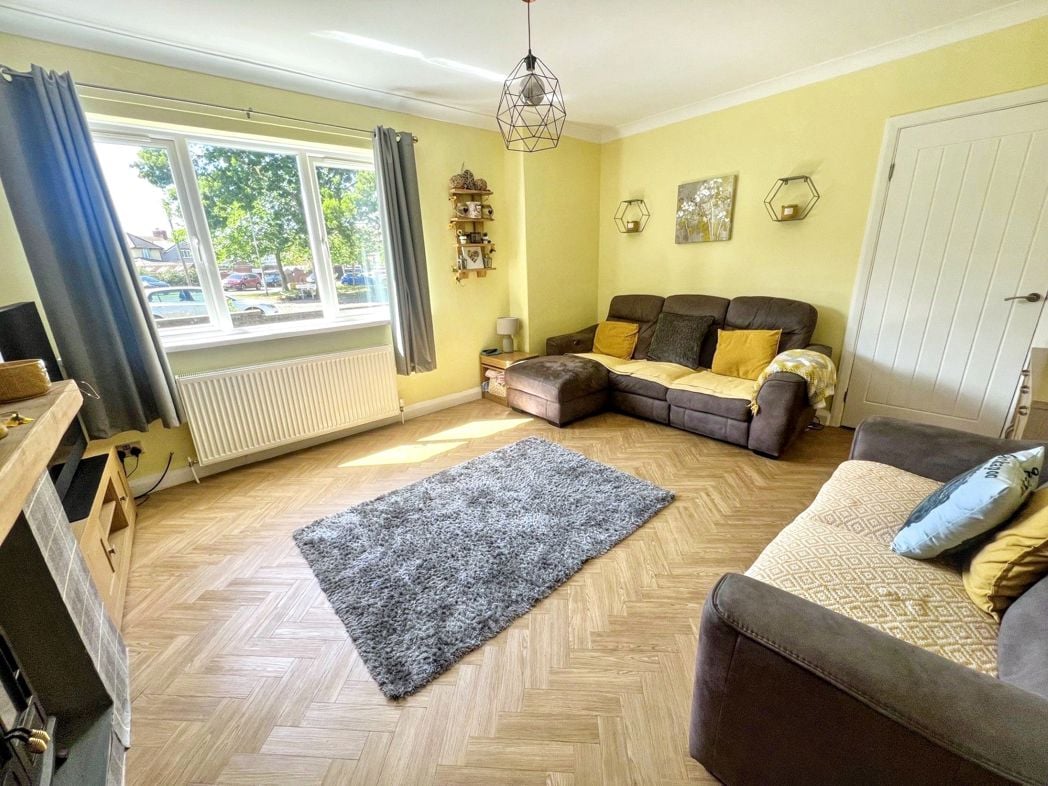 Property image 2 of 20