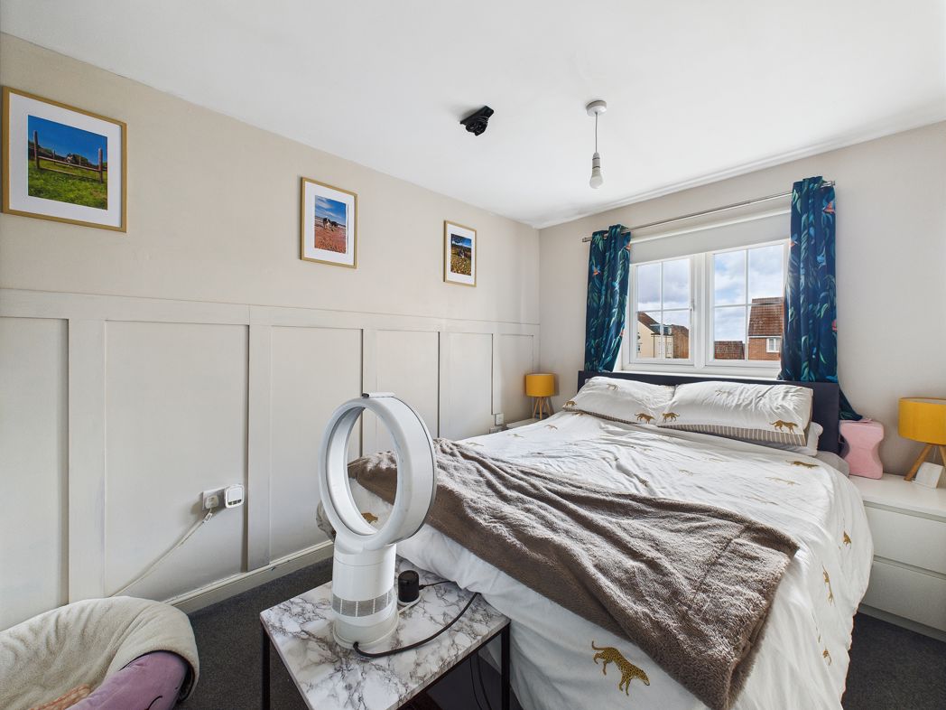 Property image 6 of 9