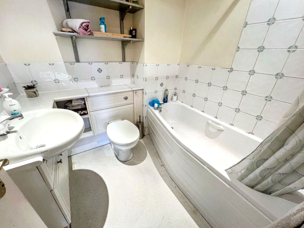 Property image 6 of 10