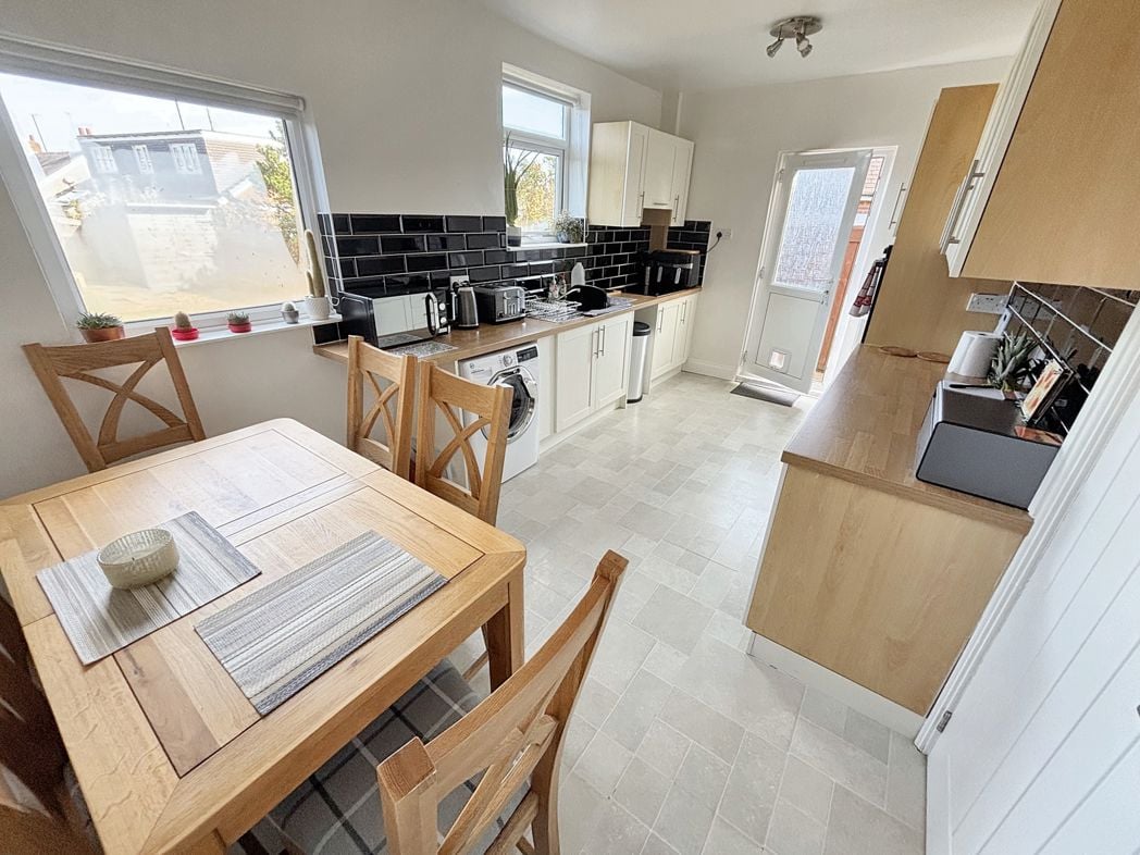 Property image 5 of 12