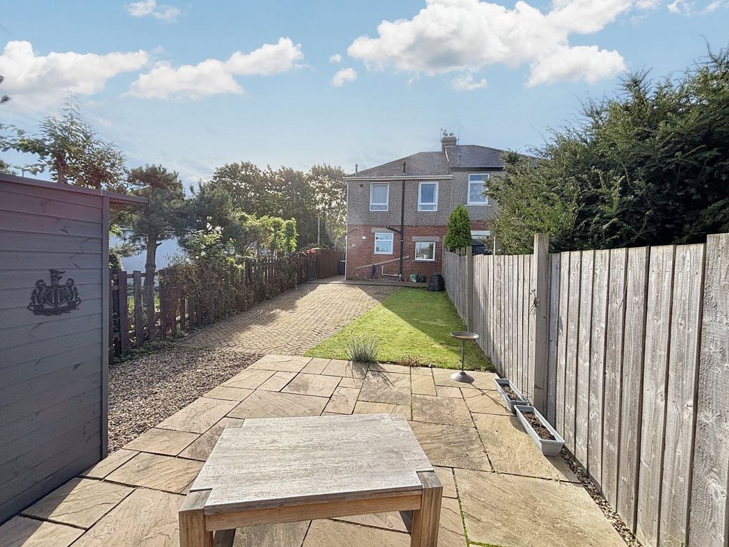 Property image 8 of 12