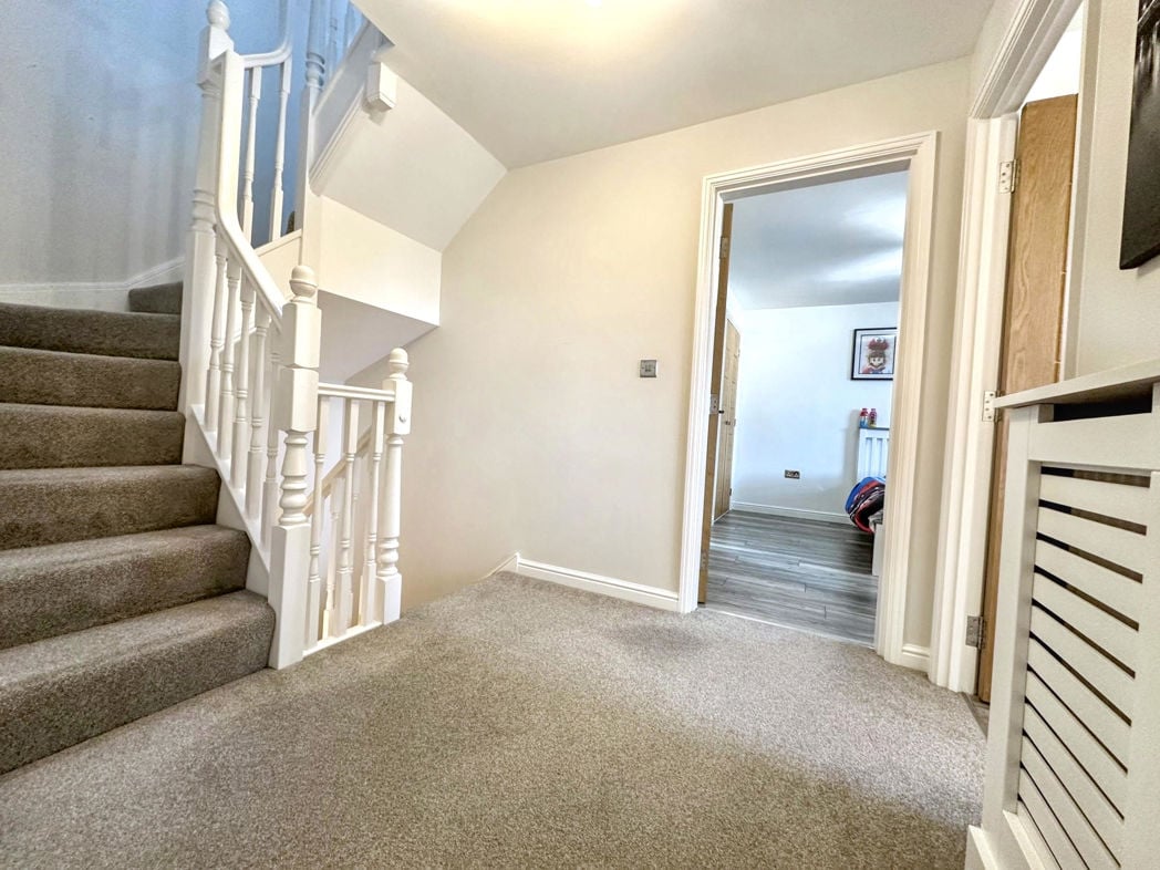 Property image 13 of 30