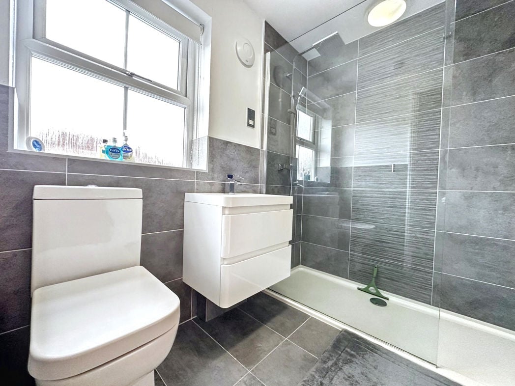 Property image 16 of 30