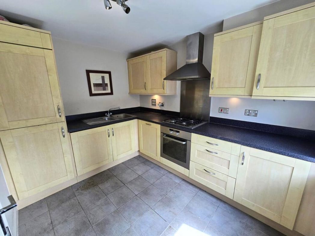 Property image 5 of 18