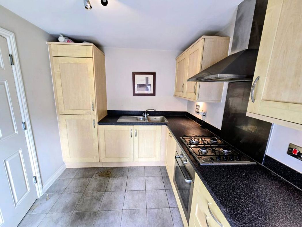 Property image 6 of 18