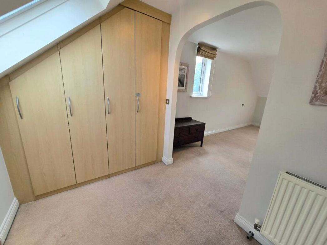 Property image 13 of 18
