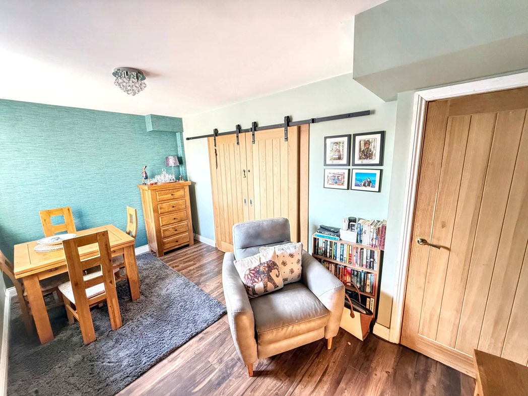 Property image 5 of 15