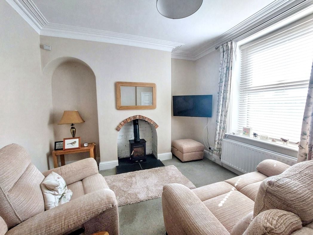 Property image 3 of 19