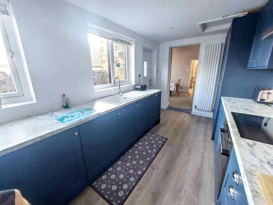 Property image 10 of 19