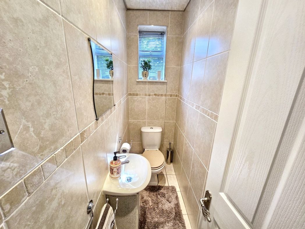 Property image 7 of 29