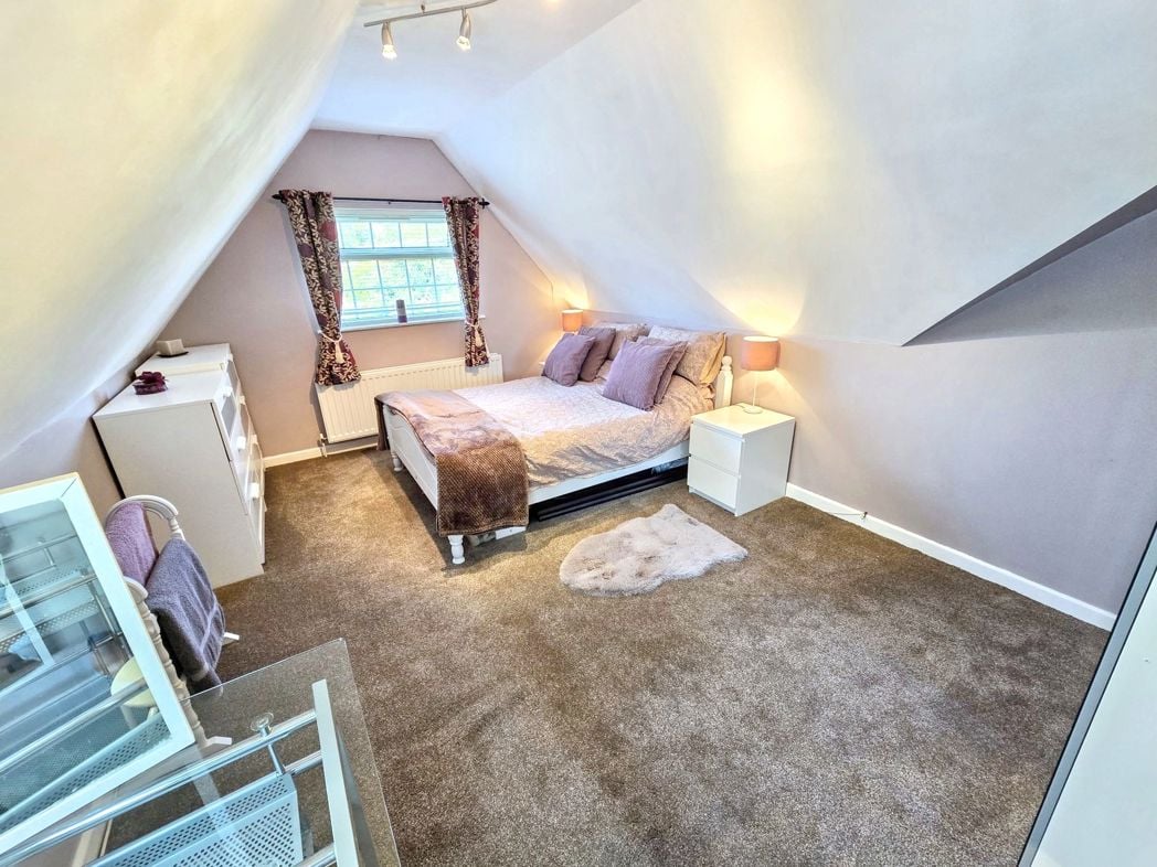 Property image 16 of 29