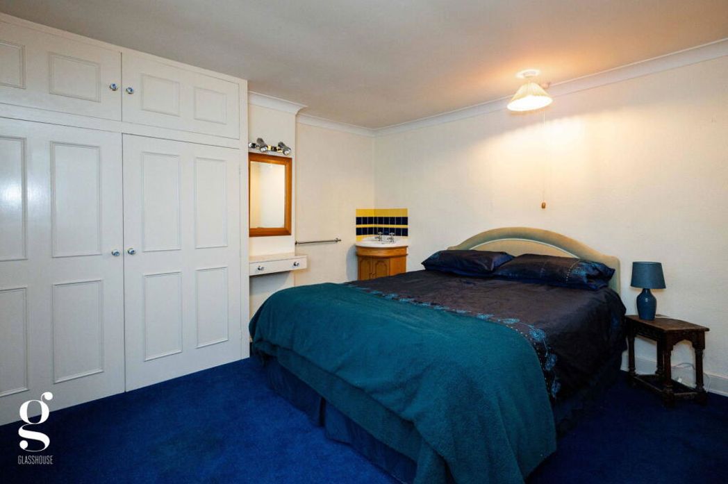 Property image 8 of 20
