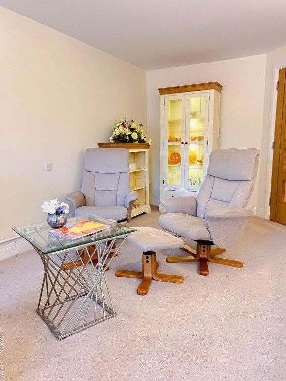 Property image 4 of 22