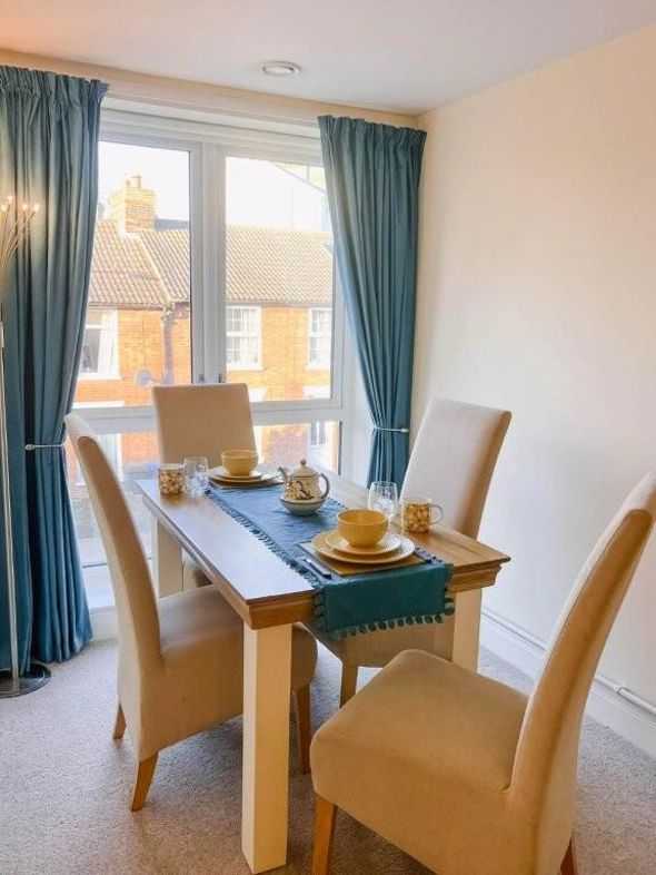 Property image 3 of 22