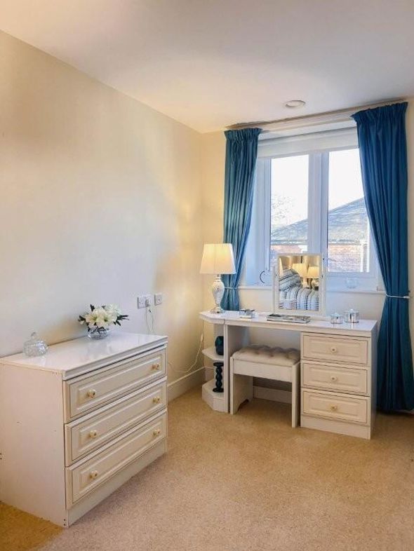Property image 13 of 22
