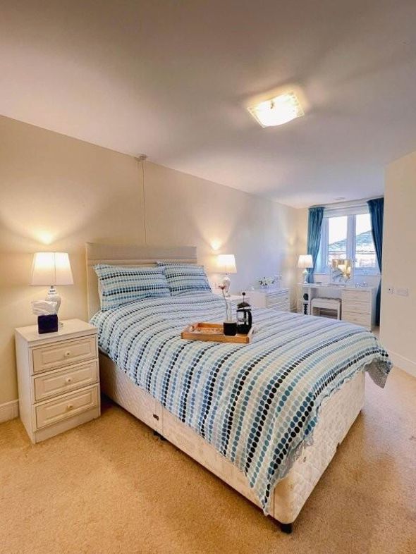 Property image 15 of 22