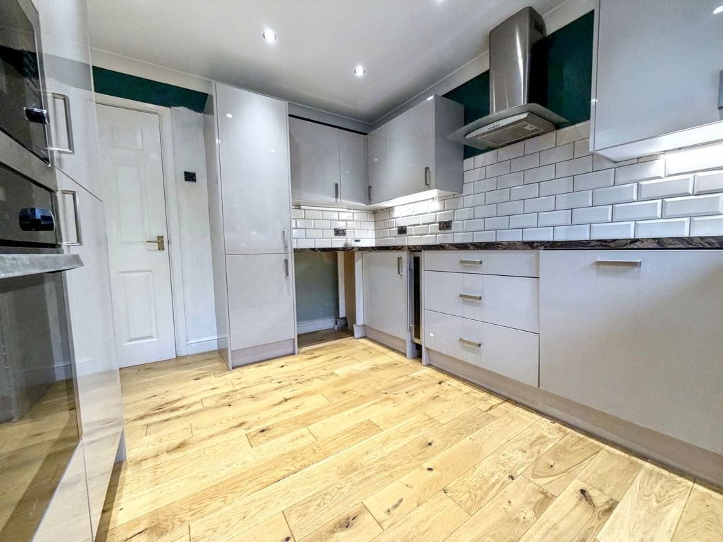 Property image 7 of 19