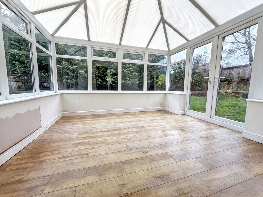 Property image 8 of 19