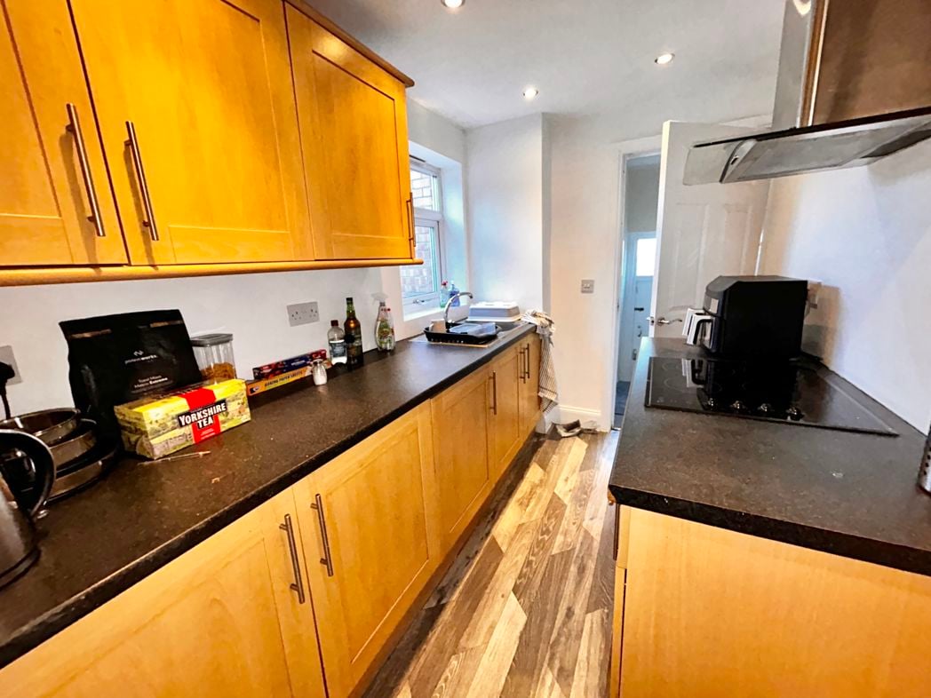 Property image 2 of 10