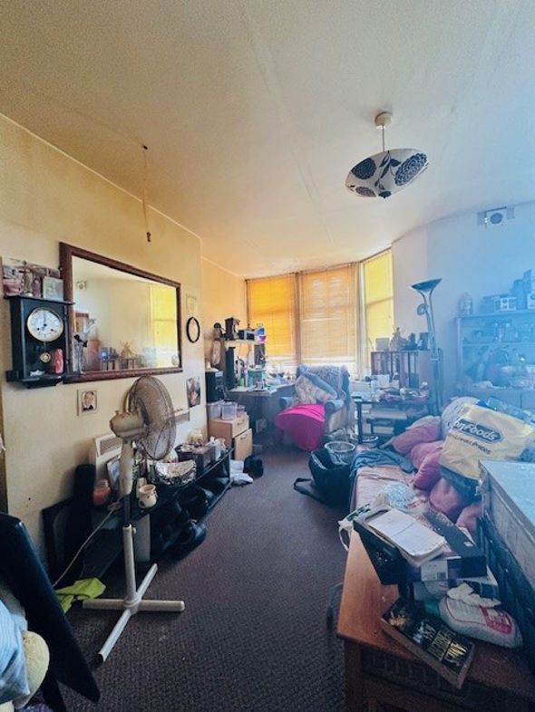 Property image 12 of 17