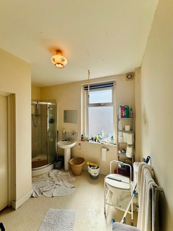 Property image 16 of 17