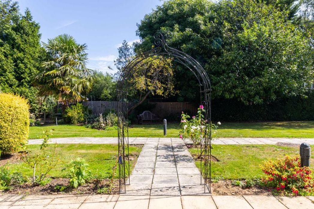 Property image 4 of 19