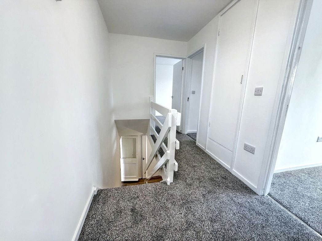 Property image 12 of 24