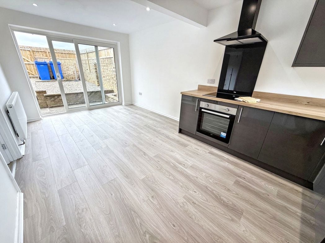 Property image 5 of 24