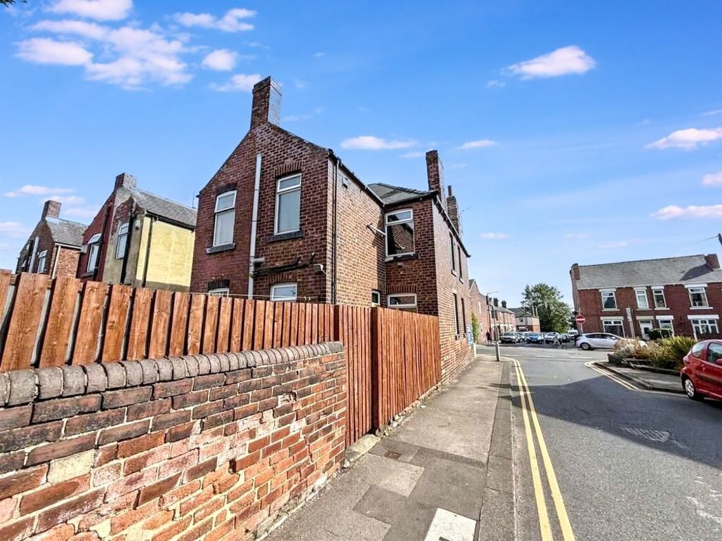 Property image 2 of 2