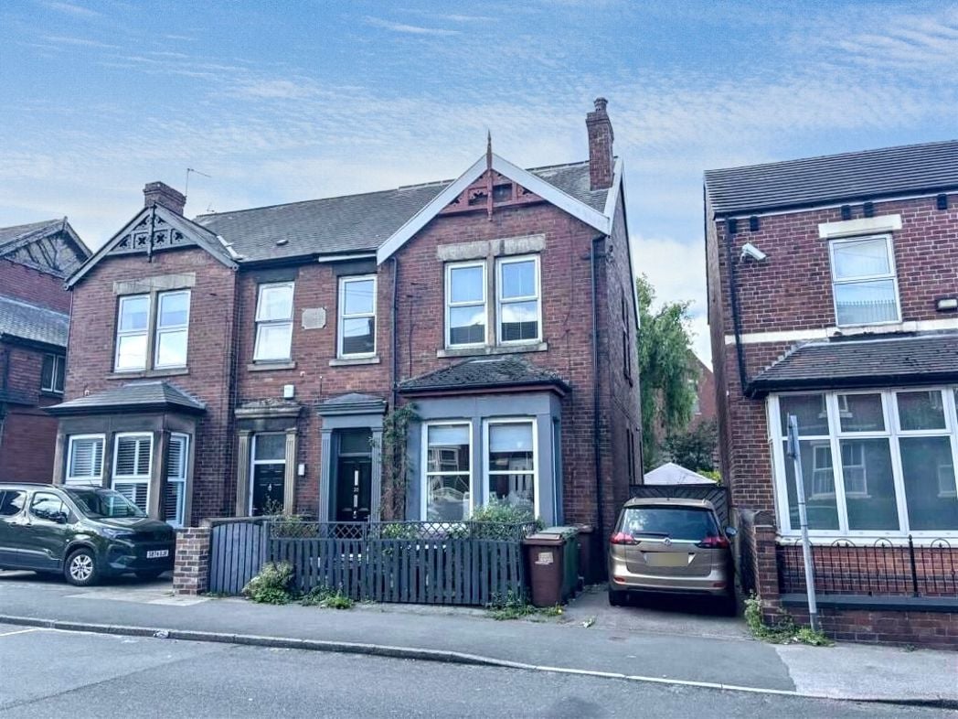 Property image 1 of 2