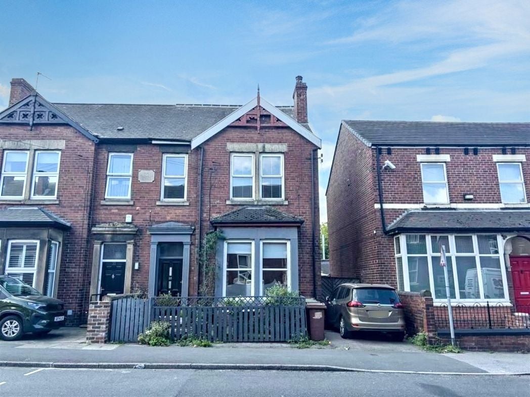 Property image 2 of 2
