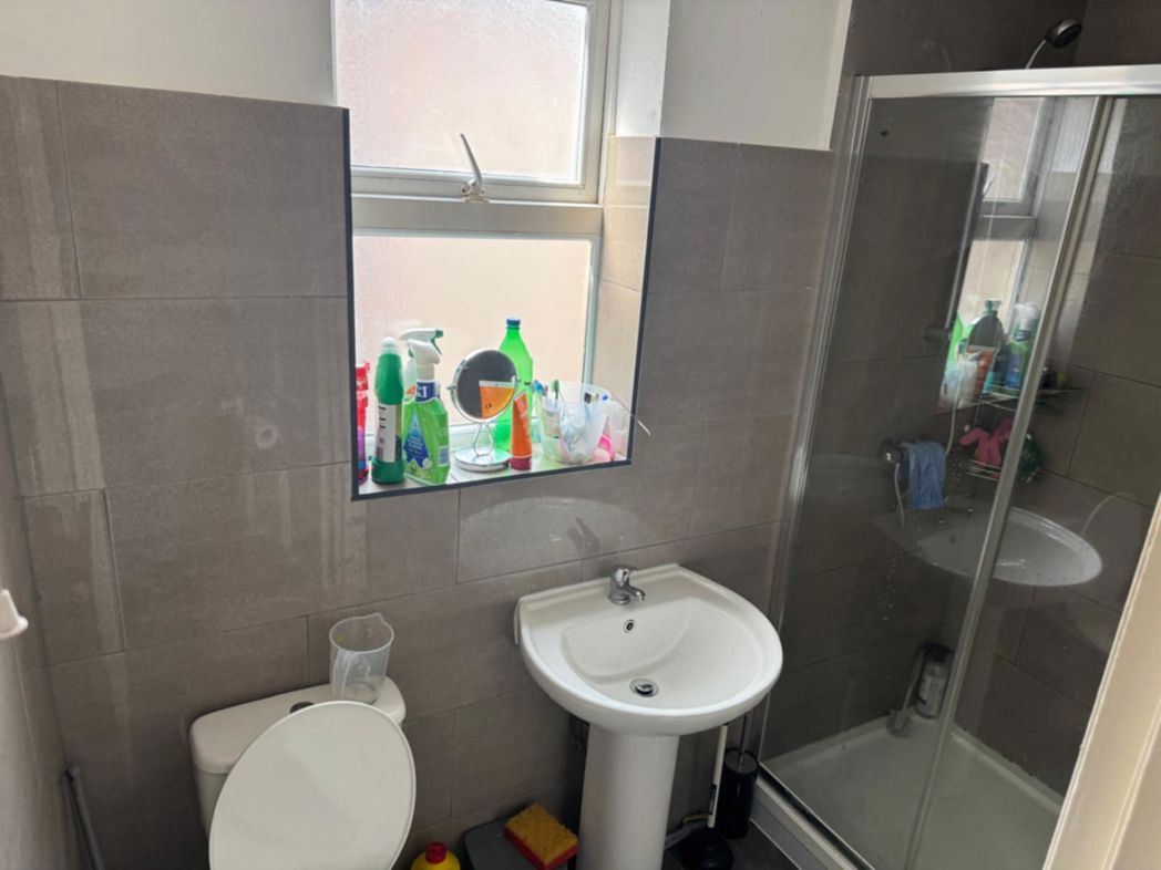 Property image 5 of 8