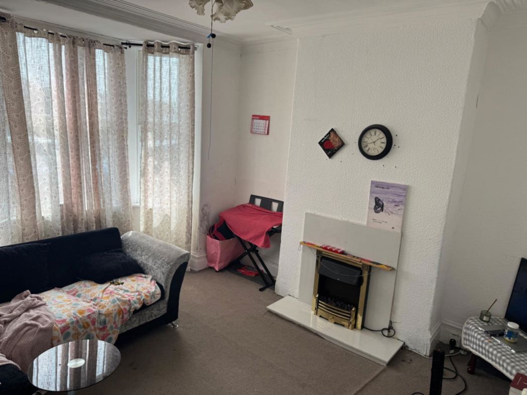 Property image 2 of 8